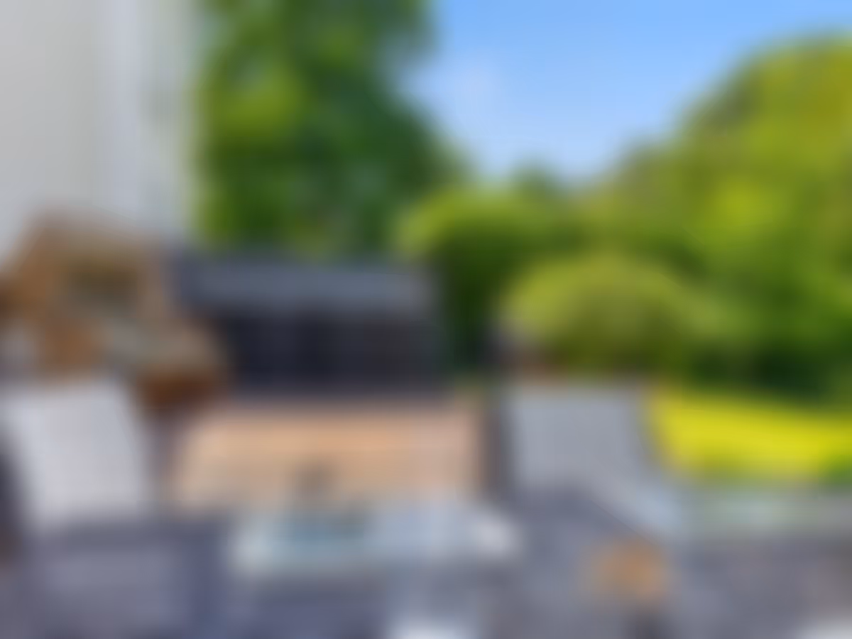 Terrasse & Garten — Vorschau folgt mit dem Exposé