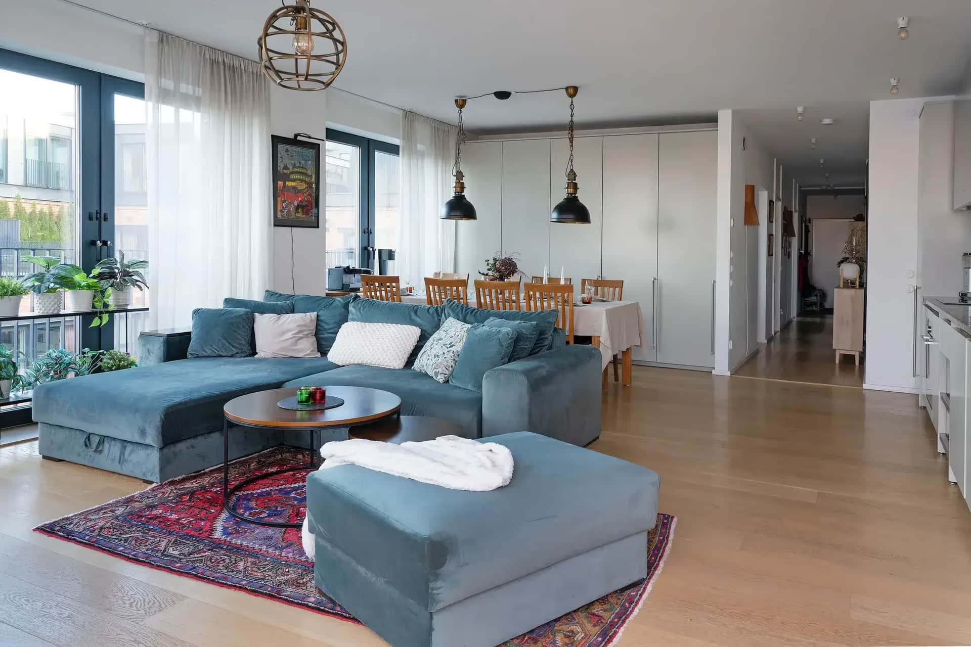 Hafenblick. Architektur. Ausblick – Stilvolles Wohnen über den Dächern der HafenCity – Bild 3