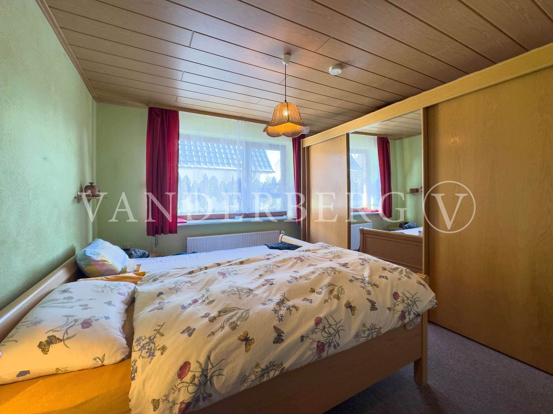 1. Schlafzimmer im EG
