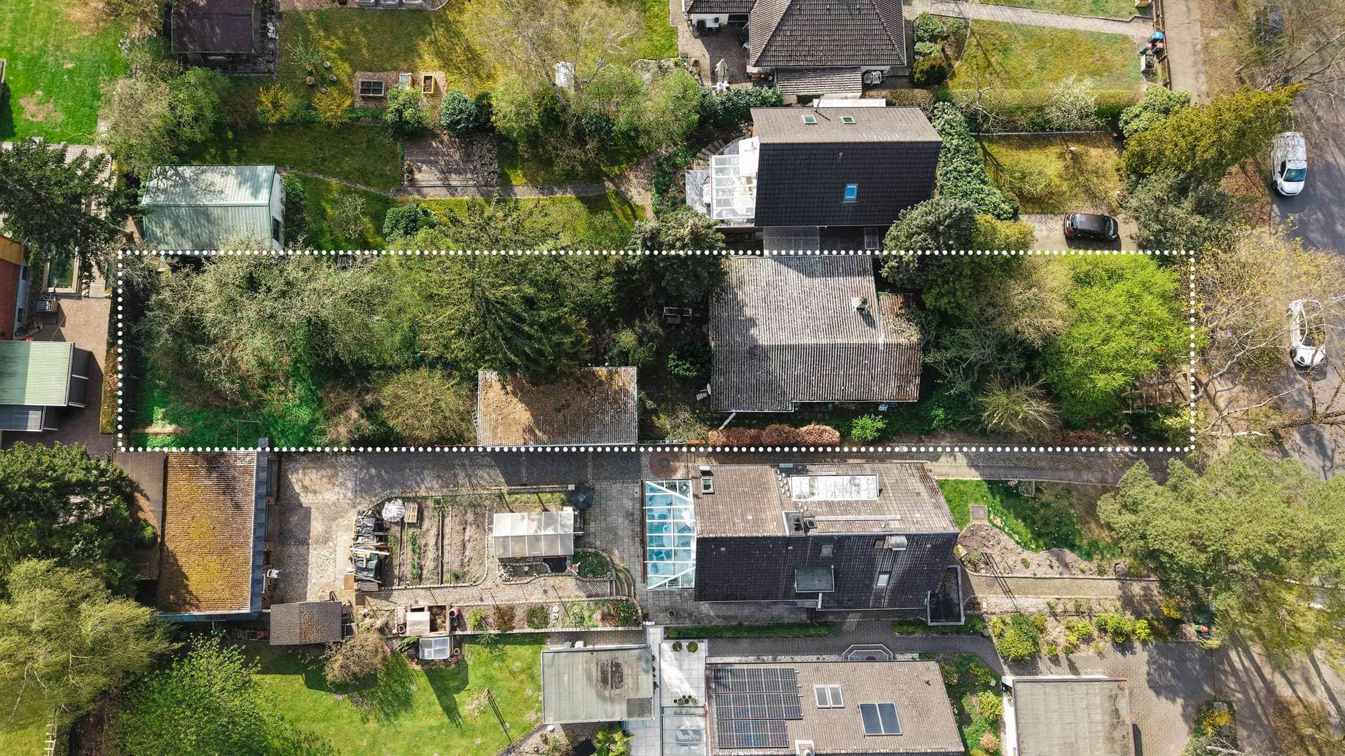 Ein Platz zum Wurzeln schlagen: Baugrundstück mit ca. 930 m² im grünem Rahlstedt – Bild 1